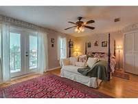 inside bedroom photo
